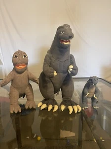 Toy Vault Godzilla Origins Minya Minilla Godzilla Jr. Godzilla And Baby Godzilla - Picture 1 of 5