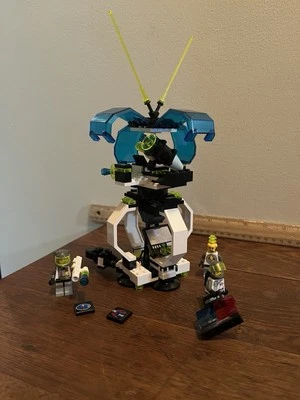 LEGO Space Exploriens 6899 Nebula Outpost 100% Complete w/ Extra Minifigure - Image 1 of 4