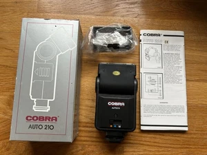 Cobra Auto 210 Shoe Mount Flashgun for Film Cameras  N150118 Boxed - Picture 1 of 3