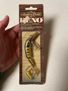 Beno Eel Fishing Lure In Box - Picture 1 of 2