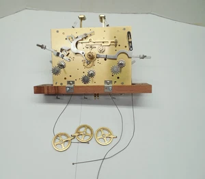 Howard Miller M 12 116cm Westminster Chime Uhrwerk ungeprüft - Bild 1 von 6