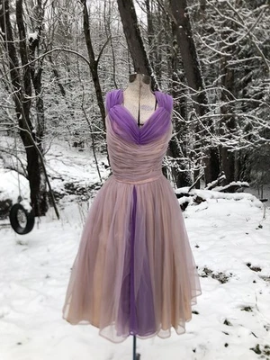 Vintage 1940’s 2 Tone Purple Sheer Over Satin Cocktail Prom Party Dress 34-24-50 - Image 1 of 4
