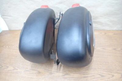 Par de alforjas rígidas Honda Shadow 750 Phantom 2020 Foto 1 de 4