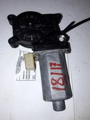 01 02 03 04 05 06 BMW 325I RH FRONT WINDOW MOTOR SEDAN - Image 1 of 4