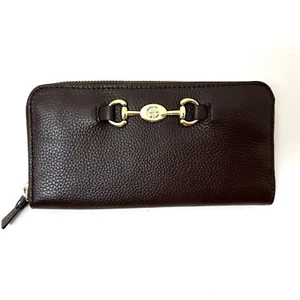 Cartera GIANNI BINI Horsebit Cremallera Alrededor Cuero Guijarro Grande Logo Chocolate - Imagen 1 de 5