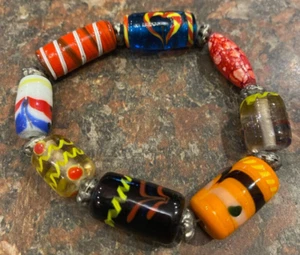 Pulsera elástica con cuentas de vidrio hecha a mano - ¡ENVÍO GRATUITO! - Imagen 1 de 3