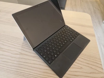 Microsoft Surface Pro 7 Intel Core i5-1035G4 8GB RAM 256GB Silver Windows 11 - Image 1 of 4