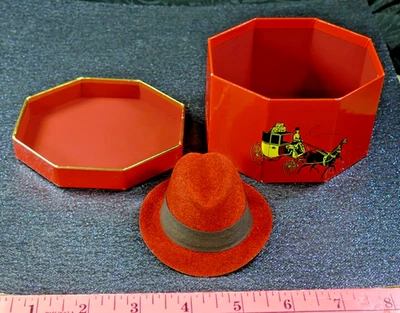 IT'S a DOBBS HAT Miniatura Vintage Vendedor AMOSTRA Fedora Fifth Ave NOVA YORK Caixa - Imagem 1 de 4