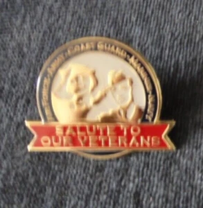 PinMart Salute To Our Veterans Man and Woman Patriotic Lapel Pin - Picture 1 of 2
