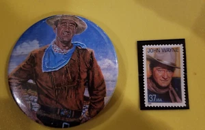 JOHN WAYNE - PINBACK / BUTTON - ACTOR - and genuine U.S. unused postage stamp - Picture 1 of 4