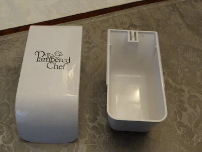 Pampered Chef Adjustable Measuring Cup Sliding  - Image 1 of 4