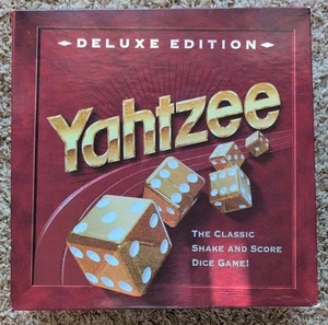 Vintage Yahtzee Deluxe Edition - MB Game 1997 In Excellent Used Cond Complete! - Picture 1 of 5