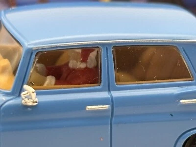 BAUER MODELAUTOBAHNEN HO SLOT CAR MERCEDES 190 2024 EDICIÓN NAVIDAD AZUL CLARO Foto 1 de 4