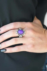 Paparazzi: Noticeably Notable - Purple Ring - Picture 1 of 2