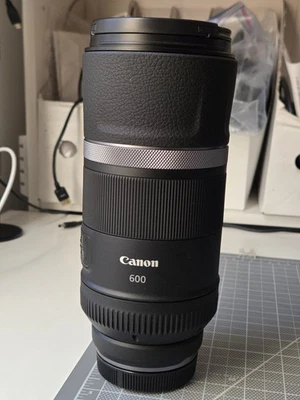 Canon RF 600mm f/11 IS STM Super Telephoto Lens in Good Condition :) - Image 1 of 4