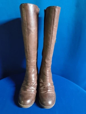 Женские коричневые ковбойские сапоги до колена Baretraps - Изображение 1 из 4