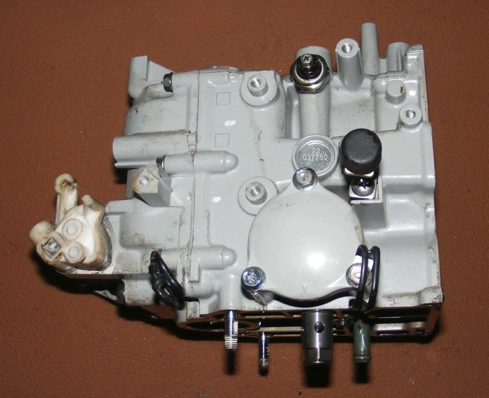 Johnson 9.9 HP 4 Stroke Crankcase Assembly PN 5036173 Fits 2005-2007 - Image 1 of 4