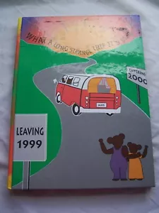 2000 MCMINNVILLE HIGH SCHOOL YEARBOOK MCMINNVILLE, OREGON UNMARKED - Picture 1 of 1