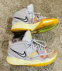 Size 3.5 - Nike Kyrie Irving Infinity Pyramid Basketball Sneaker - Picture 1 of 7