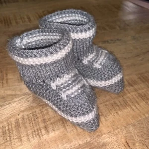 Babysöckchen Strickschuhe Socken Baby Strickschuhe Söckchen Bis 7 Monate Grau - Bild 1 von 5