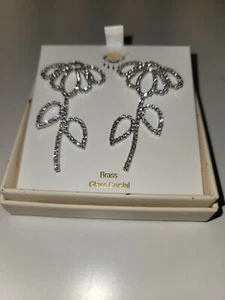 Eye Candy Los Angeles Silver Tone Flower & Stem Drop Earrings Glass Crystal NIB - Picture 1 of 1