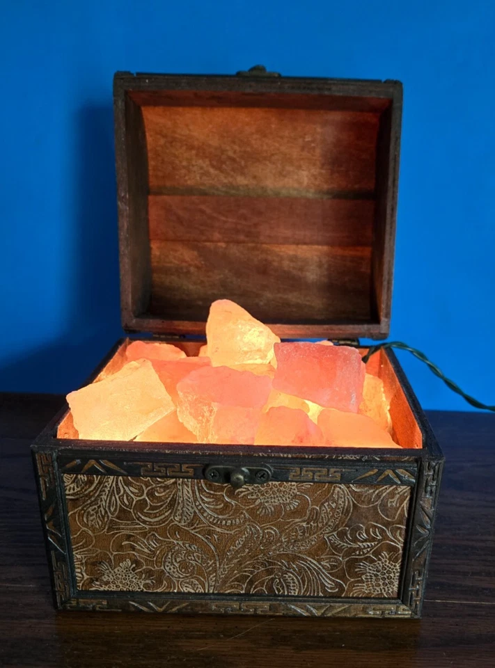 HIMALAYAN SALT LAMP ~ TREASURE BOX GLOW - Image 1 of 4