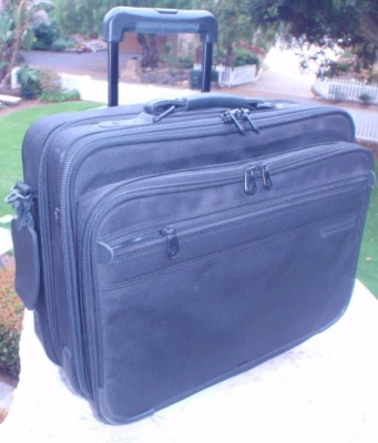 Briggs & Riley Briefcase Luggage 17"x14x8 Wheels Rolls Telescopes CarryOn Black - Image 1 of 4