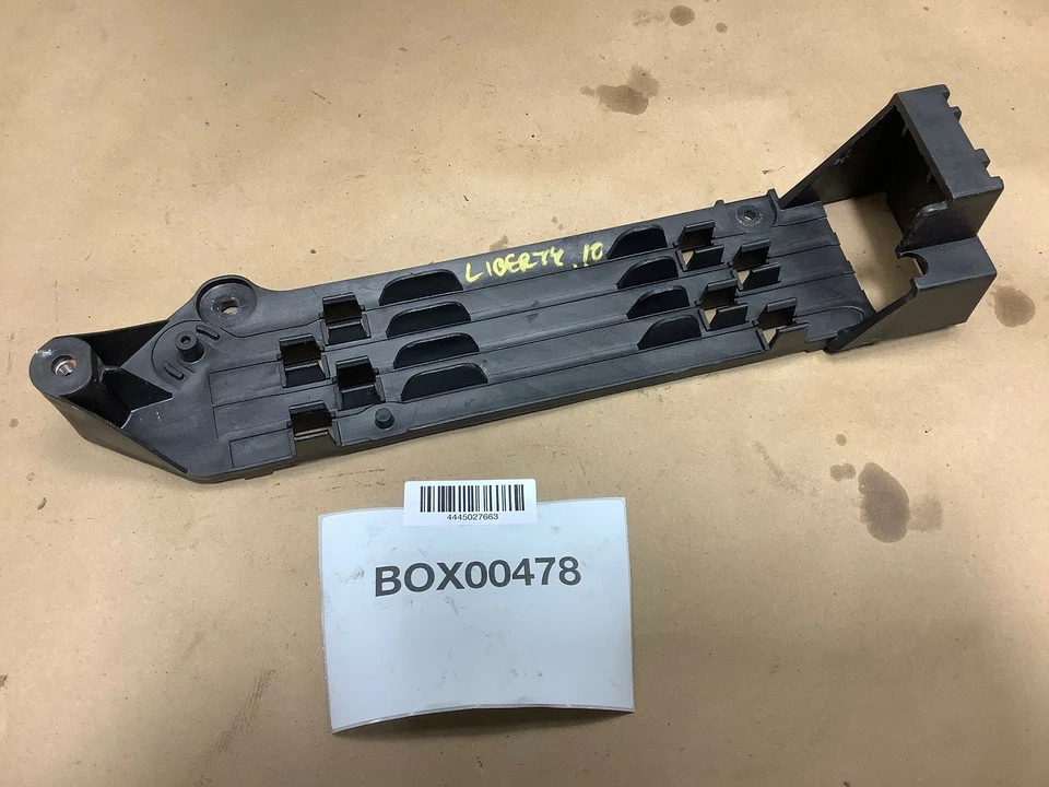 2010 JEEP LIBERTY EMERGÊNCIA RODA SOBRESSALENTE ARO PNEU JACK FERRAMENTA SUPORTE SUPORTE FABRICANTE DE EQUIPAMENTO ORIGINAL+ - Imagem 1 de 4