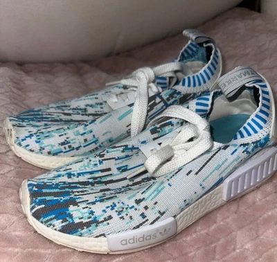 Adidas Mujer NMD R1 PK DATAMOSH Glitch Blanco Azul Talla 6.5 Boost RARO Foto 1 de 4
