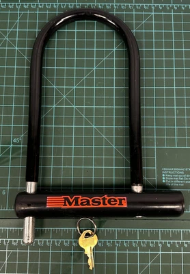 Master Lock Bicycle U-Lock Black Heavy Duty 1 Key USA Hardened Steel Security - Image 1 of 4