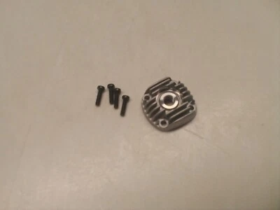 O.S. Max LA 15 Cylinder Head & Mounting Screws & Gasket RC Engine - Image 1 of 4