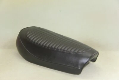 1974-1975 Yamaha DT175 classic motorcycle seat saddle aftermarket CODE: Z1477 - Image 1 of 4