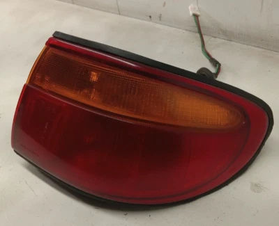 1996-1998 MAZDA MILLENIA REAR PASSENGER RIGHT SIDE TAIL LIGHT OEM, 220- 61693 — 第 1/4 张图片