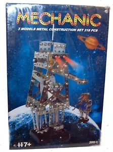 Meccano Erector Mechanic Robot Set with Windup Motor- SALE! - Picture 1 of 2