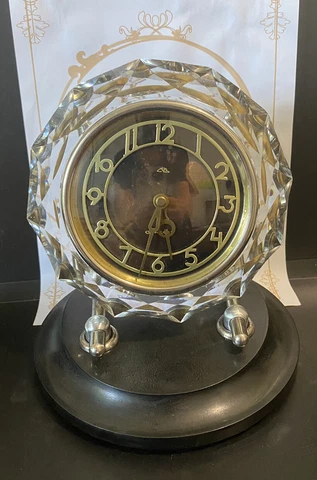 VINTAGE Mantel CLOCK MAYAK Crystal Table Desk Clock Soviet  USSR  Clock Works Cover