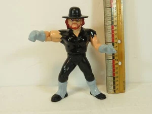 WWF Undertaker 1991 5 inch Red Hair Titan Sports Hasbro Wrestling Figur - Bild 1 von 9