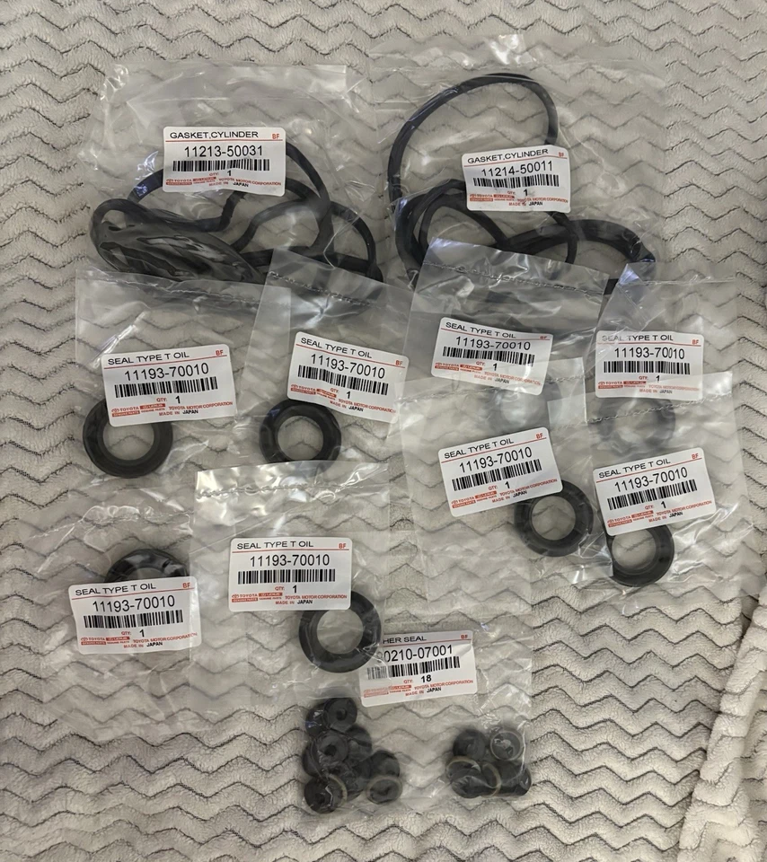 Junta de cubierta de válvula GENUINA Toyota + arandela + sello de tubo de bujía Foto 1 de 4