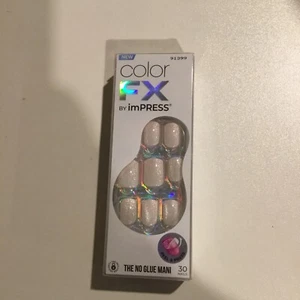 KISS IMPRESS COLOR FXPRESS ON Nails "Rebel" White 30 Nails #91399 No Glue Mani - Picture 1 of 2