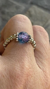 Anillo Artesanal Artesanal Cuentas Multicolor Vidrio Reciclado Cuentas Elástico NUEVO - Imagen 1 de 5