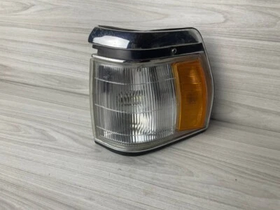 OEM Right Side Marker Light Turn light TOYOTA MARK2 CRESSIDA 1986 GX71 GX70 JDM - Image 1 of 4