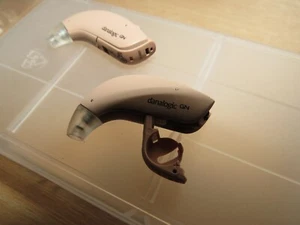 Pair of Danalogic Ambio 77 Hearing Devices Assist Aids - Size 13 Battery Comp. - Picture 1 of 7