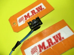 WINDOW MOTOR WIRE PLUG CONNECTOR FRONT REAR 01 02 03 04 05 RAV4 04-06 SCION xA - Picture 1 of 15