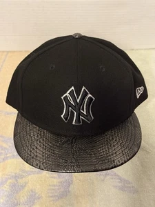 New Era 59FIFTY New York Yankees Mütze 8 Schwarz Faux Schlangenleder Krempe MLB Original - Bild 1 von 11