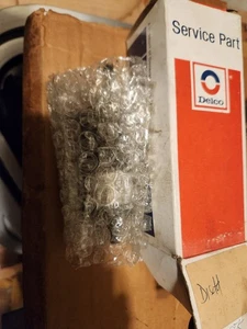 1980's GM WINDSHIELD WIPER MOTOR WASHER PUMP GM DELCO 22031561 NOS - Foto 1 di 4