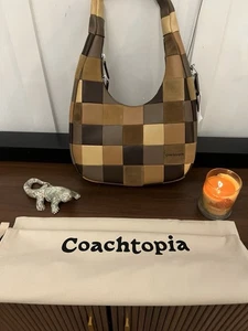 Bolso de Hombro Coach Coachtopia Alter Ego Media Luna a Cuadros Gamuza Artesanal - Imagen 1 de 4
