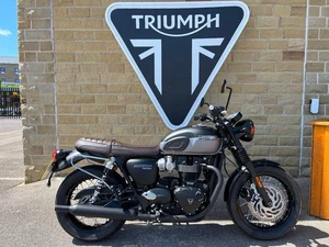 TRIUMPH BONNEVILLE T120 BLACK - Picture 1 of 9