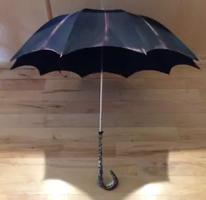 Paraguas negro vintage para dama con mango estampado de leopardo 33"" de largo 38"" de diámetro - Imagen 1 de 9