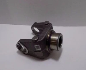 Meritor 17NYS32-99 39 Spline End Yoke Assy - Picture 1 of 5