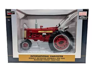 1/16 International Harvester 300 Farmall Gas Tractor With Narrow Front - Picture 1 of 3