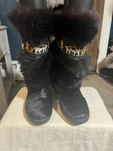 Vintage Oscar Sport Winna Black Fur Boots Italy Embroidered EU 38 Y2K Ski Resort - Bild 1 von 10